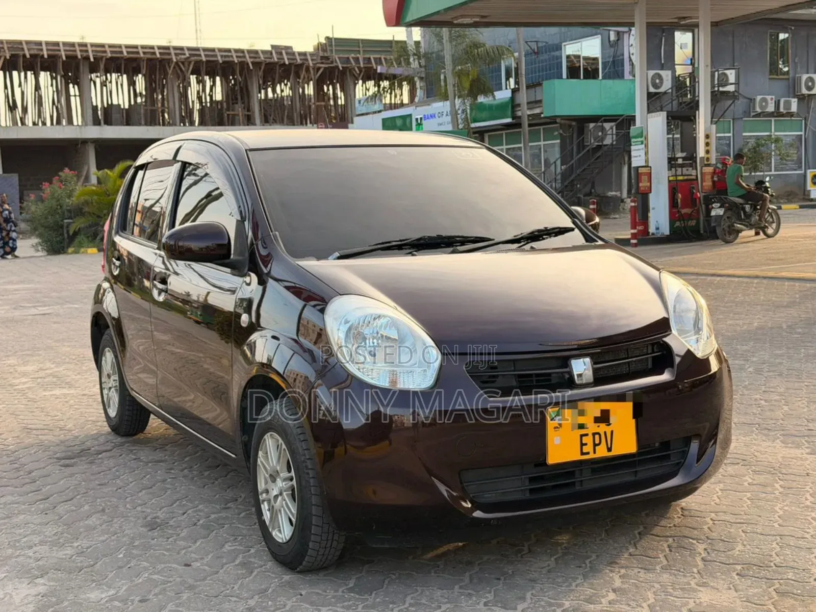 Toyota Passo 1.0 AWD 2013 Maroon