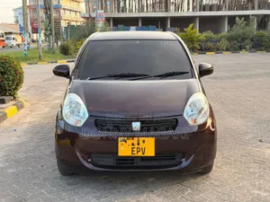 Toyota Passo 1.0 AWD 2013 Maroon