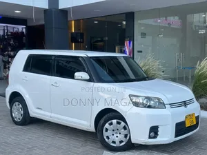 Toyota Corolla Rumion Hatchback 1.8 AWD 2008 White