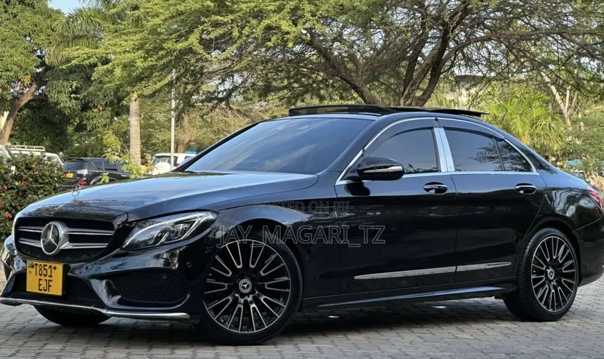 Mercedes-Benz C-Class 2014 Black