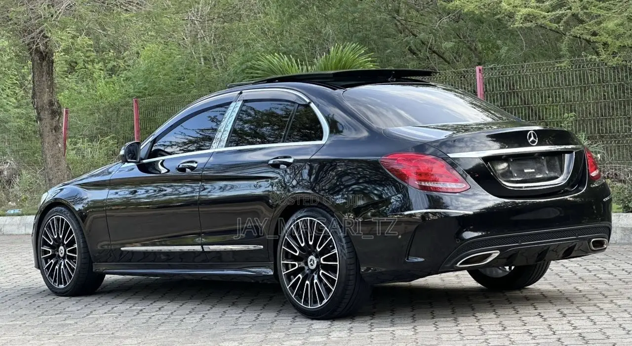 Mercedes-Benz C-Class 2014 Black