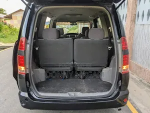 Toyota Noah 2.0 AWD (8 Seater) 2005 Black