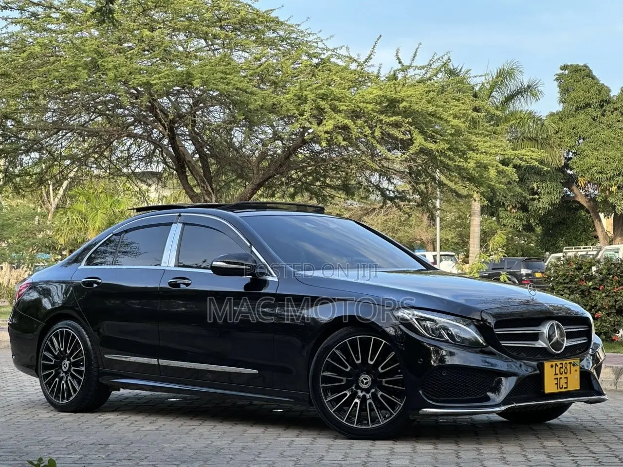 Mercedes-Benz C200 2014 Black