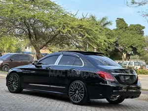 Mercedes-Benz C200 2014 Black