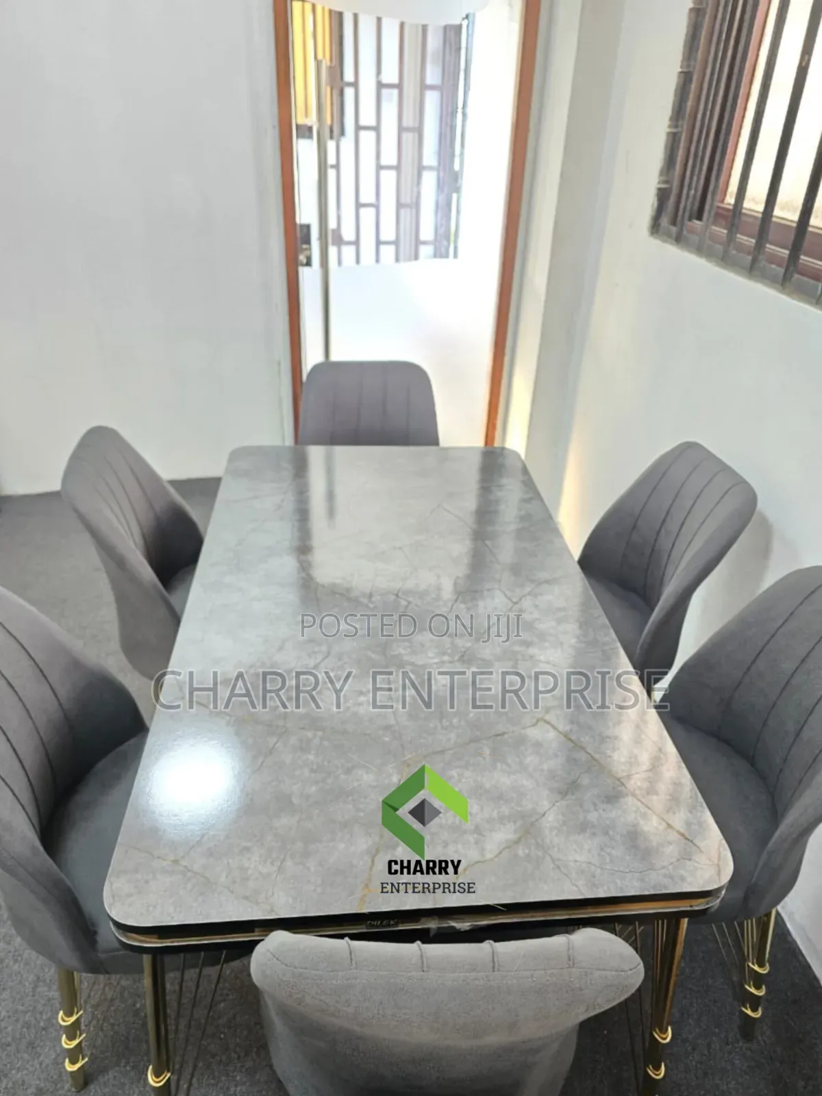 Best Design Modern Luxury Marble Dining Table/ Restaurant 6 Seaters