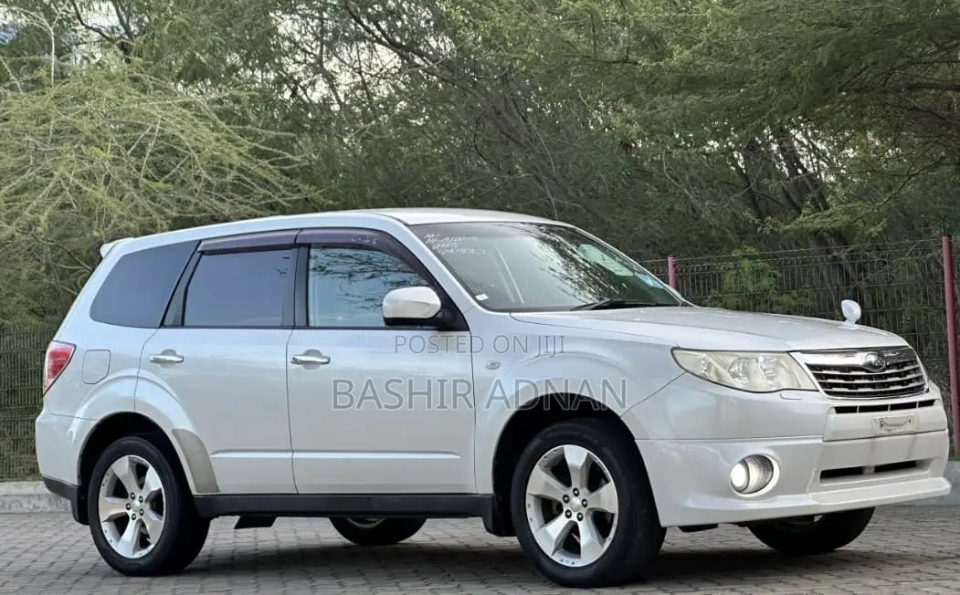 Subaru Forester 2010 White