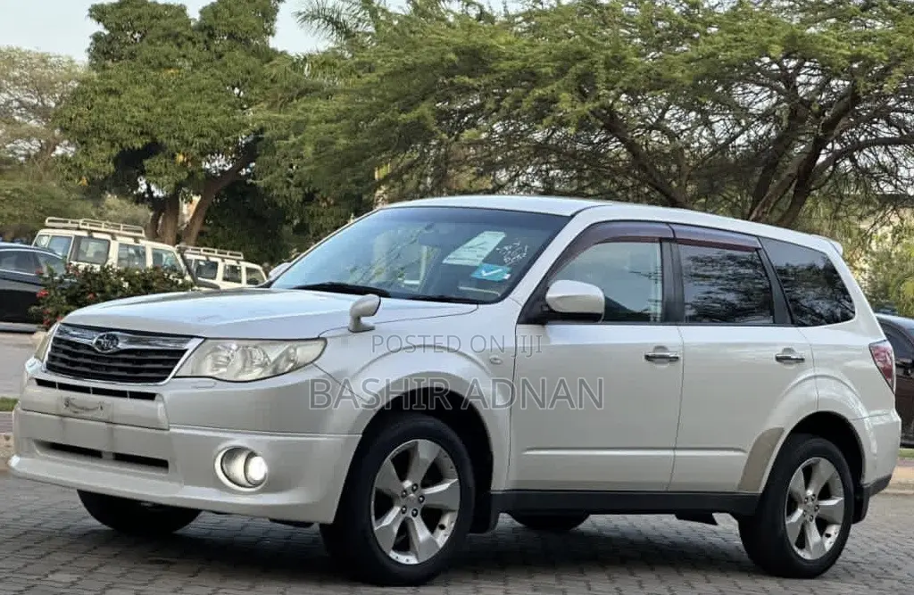 Subaru Forester 2010 White