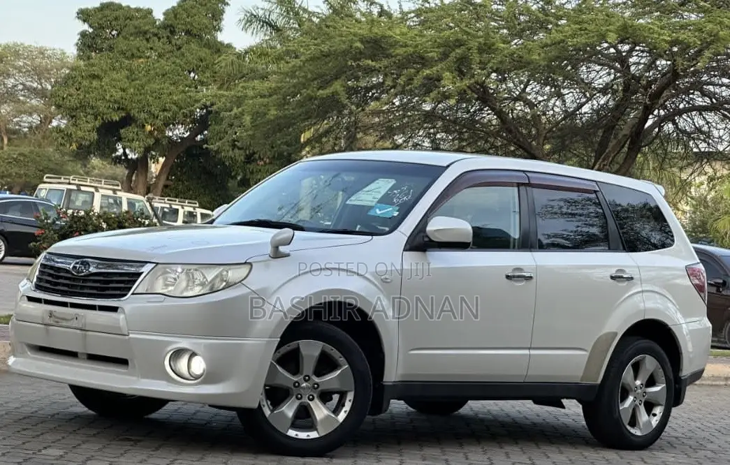 Subaru Forester 2010 White