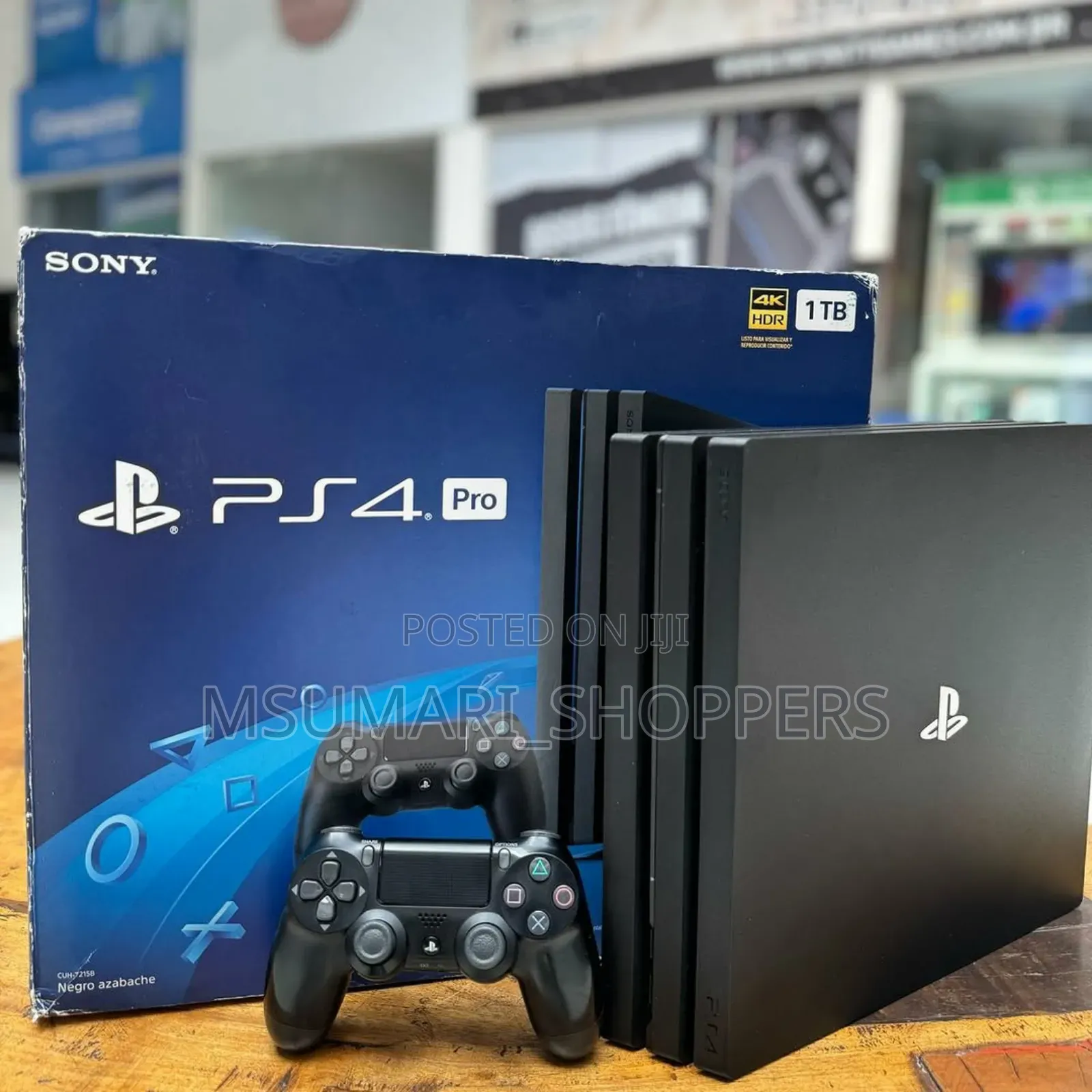 Lipia 880,000/= Ps4 Pro 1tb , Padi 2