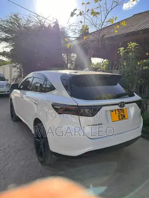 Toyota Harrier 2016 White
