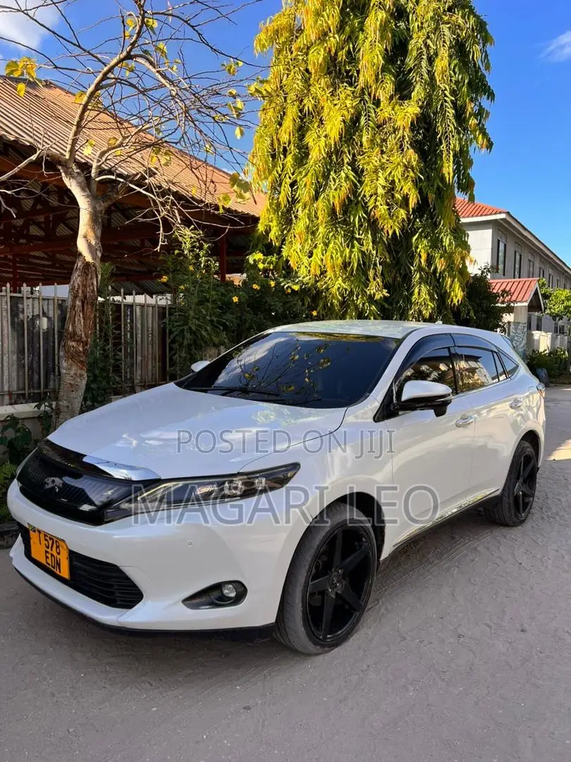 Toyota Harrier 2016 White