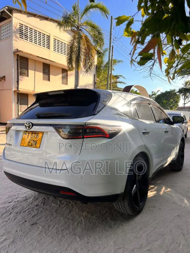 Toyota Harrier 2016 White