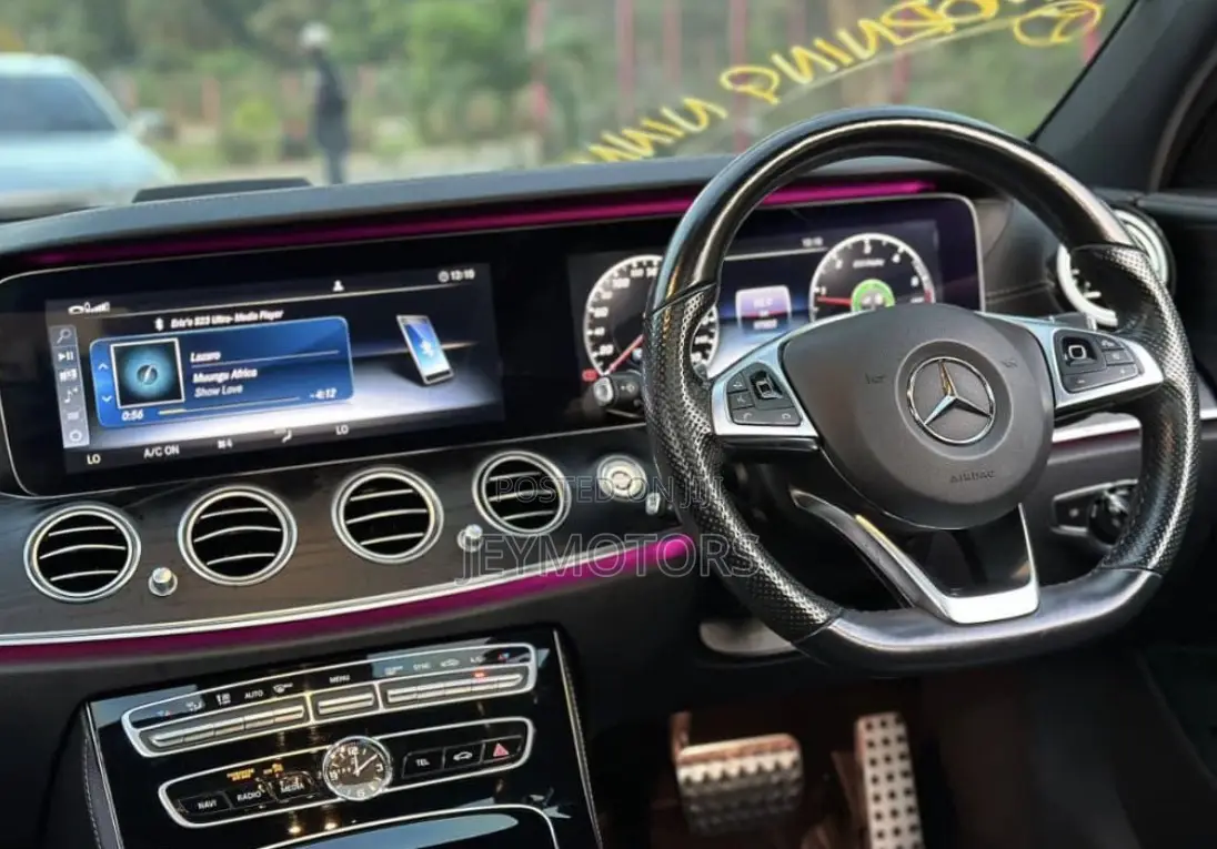 Mercedes-Benz E200 2016 Black