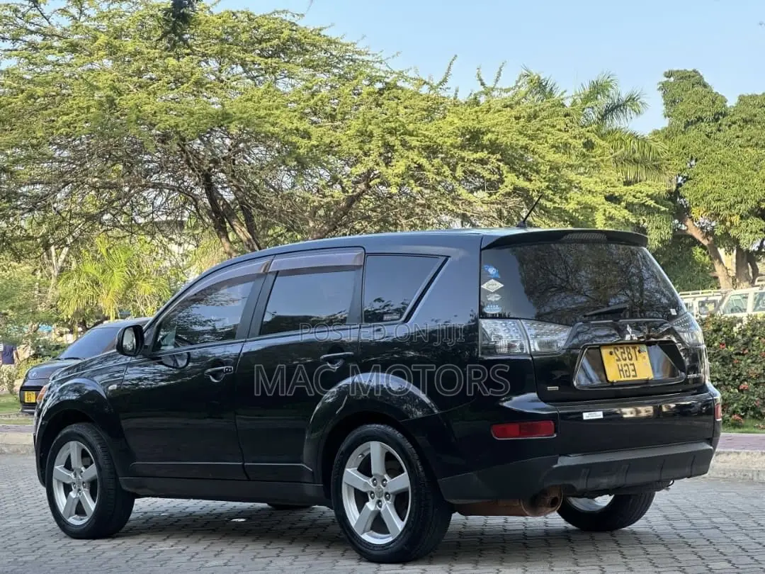 Mitsubishi Outlander 2.4 2009 Black
