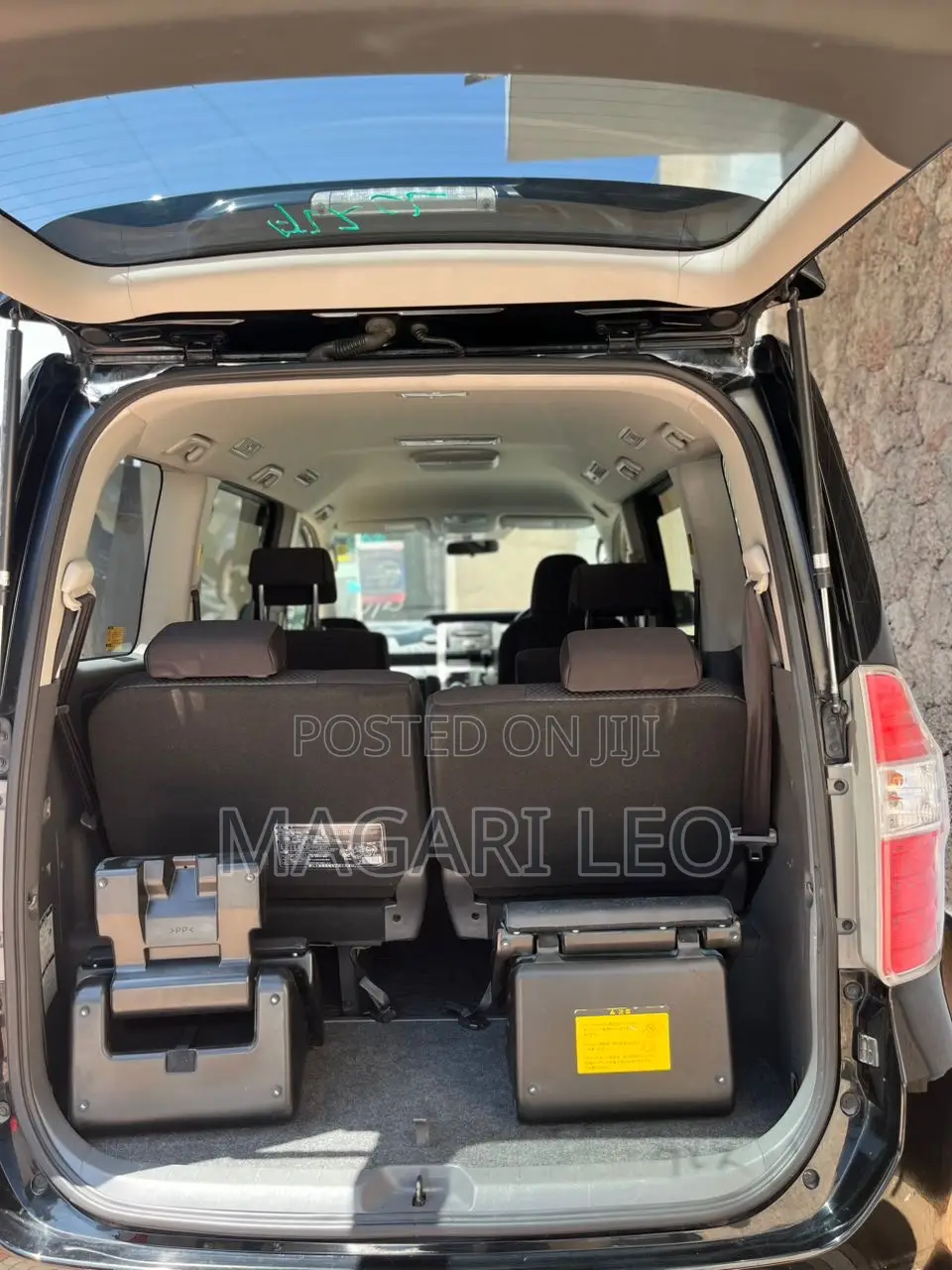 Toyota Noah 2009 Black