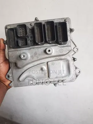 Original Bmw Engine Control Unit (Ecu)