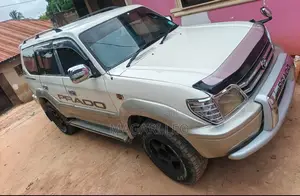 Toyota Land Cruiser 2003 White