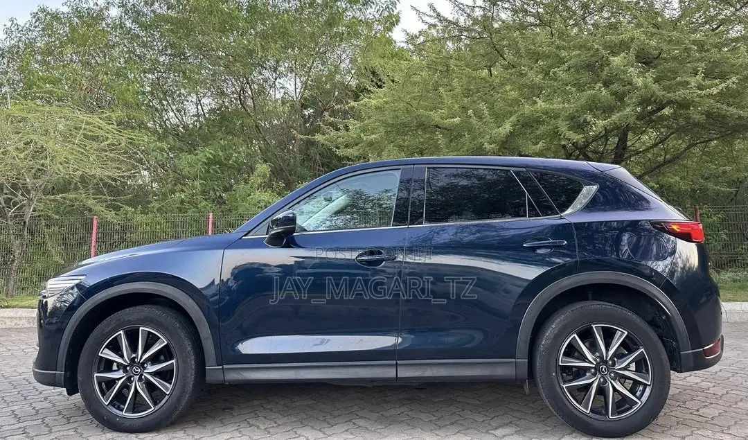 Mazda CX-5 2018 Blue