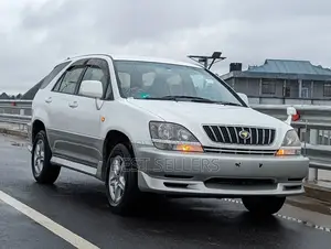 Toyota Harrier 2.2 16V 2000 White
