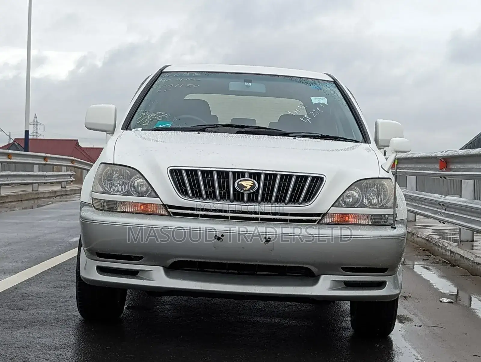 Toyota Harrier 2.2 16V 2000 White