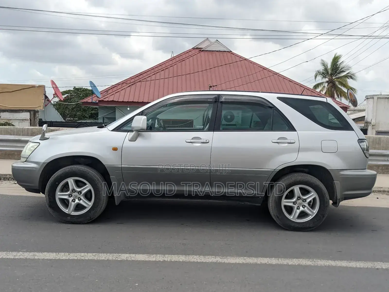 Toyota Harrier 1999 Silver