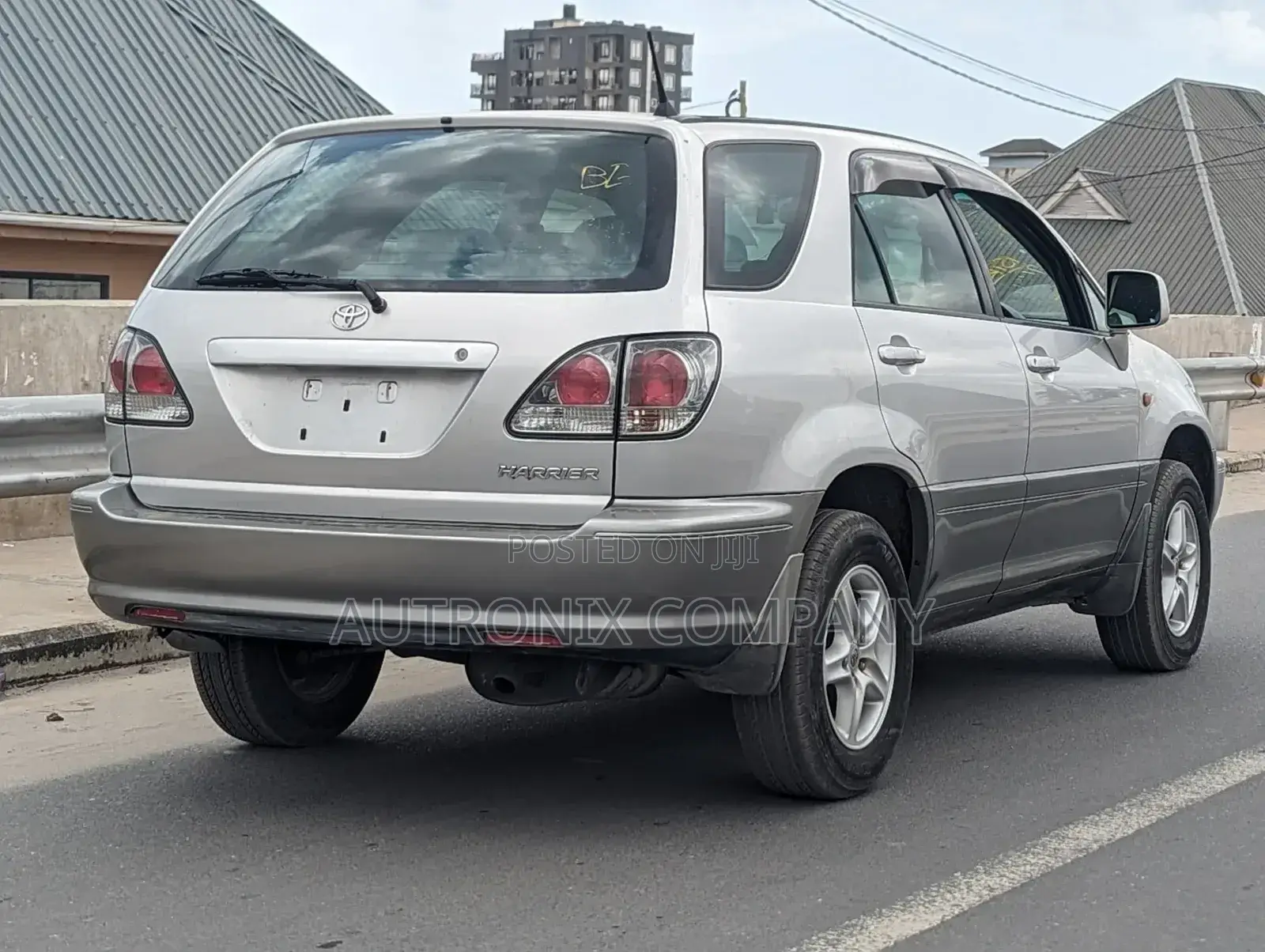 Toyota Harrier 1999 Silver