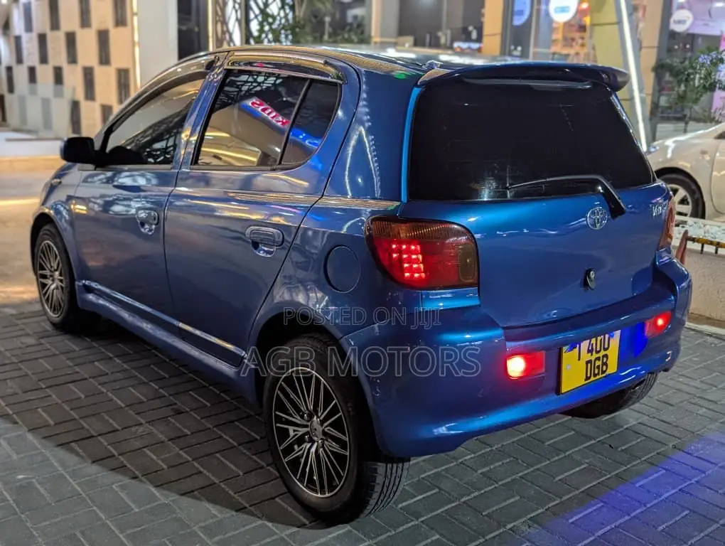 Toyota Vitz 1.3 FWD 3dr 2002 Blue