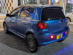 Toyota Vitz 1.3 FWD 3dr 2002 Blue