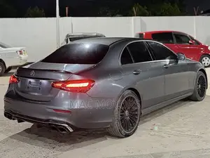 Mercedes-Benz E200 2020 Gray