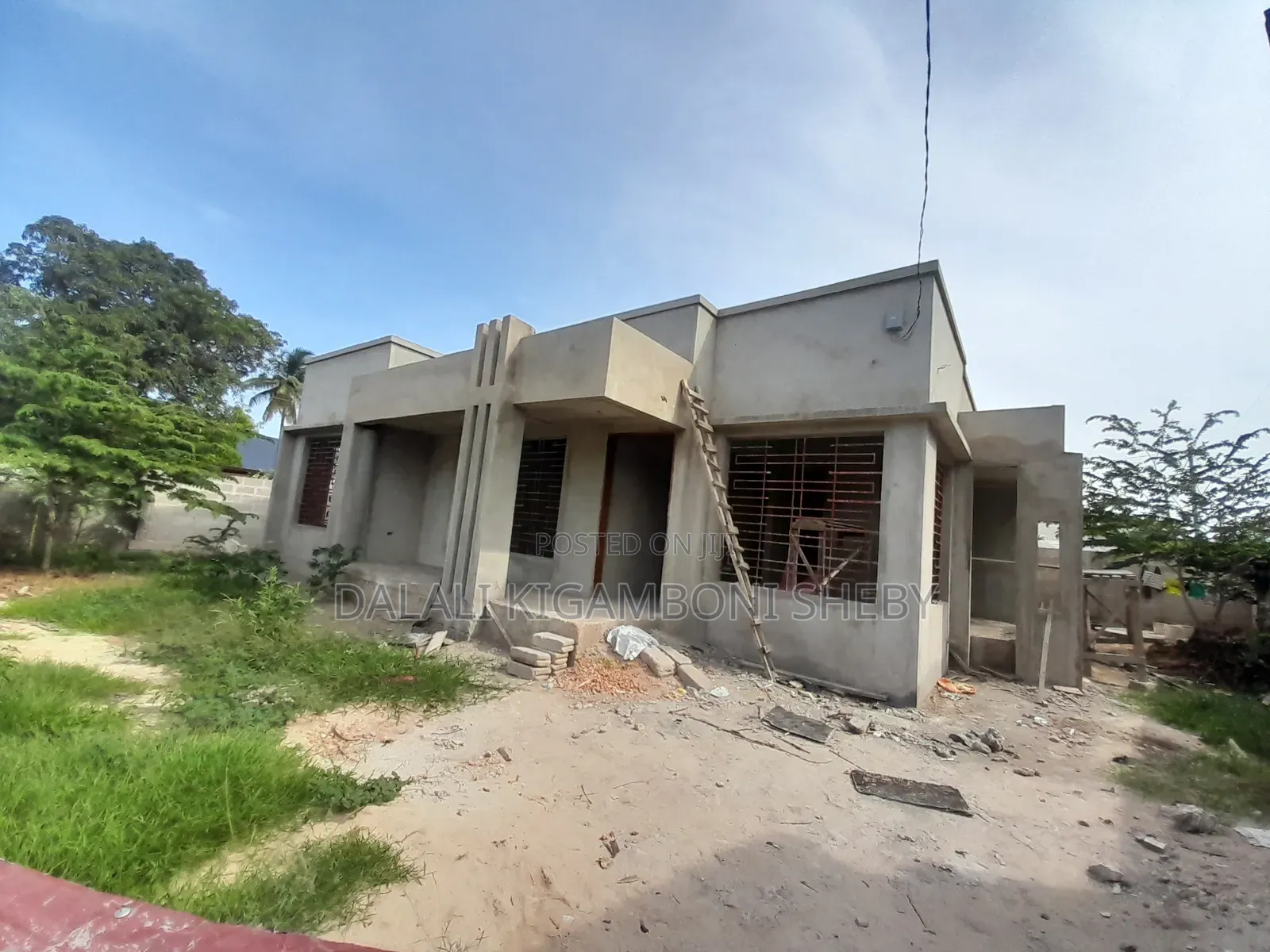 3bdrm House in Kigamboni Kibugumo for sale
