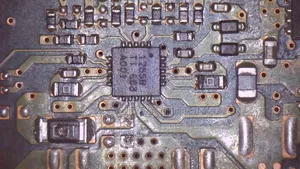 Ufundi Wa Computer Na Electronic Circuit Boards
