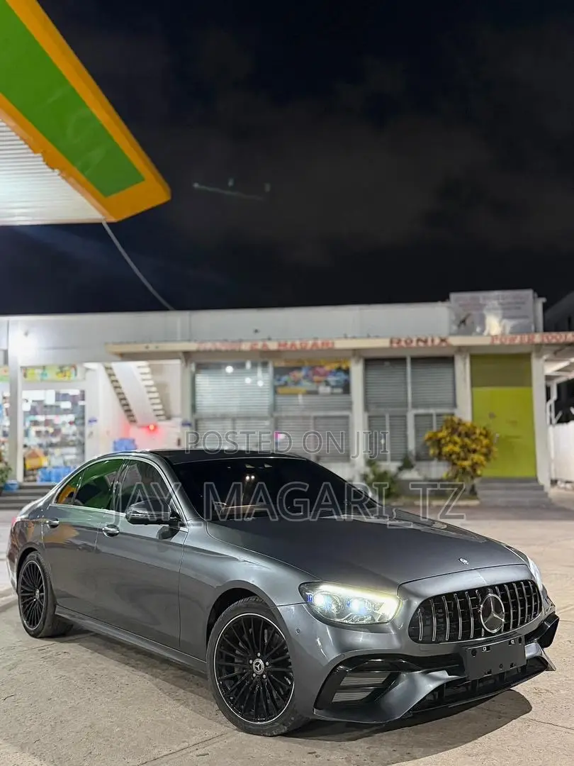 Mercedes-Benz E200 2017 Gray