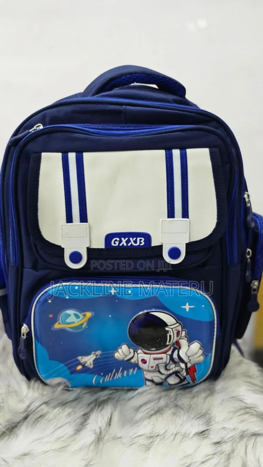 School Bags Za Watoto Kubwa