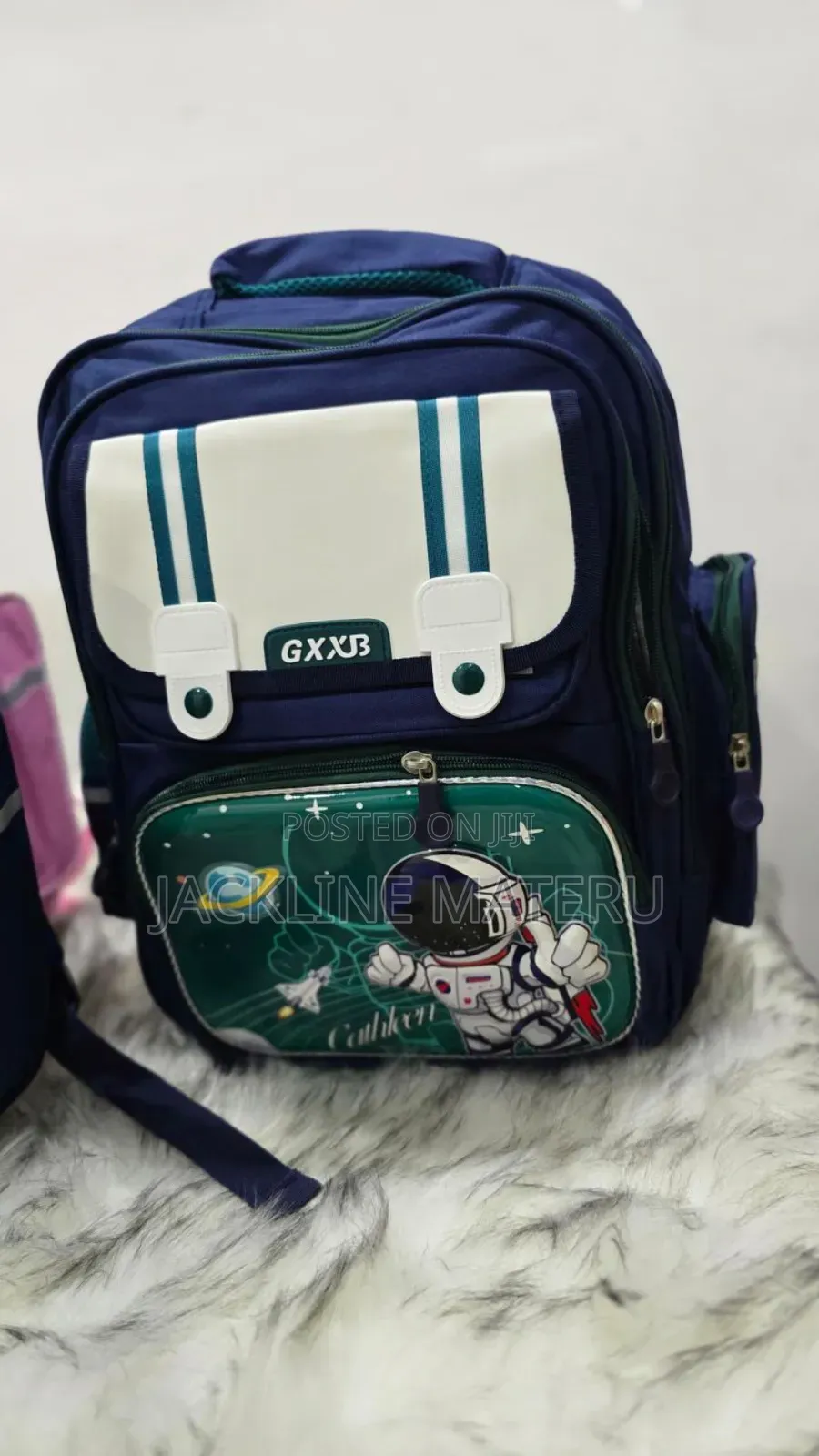 School Bags Za Watoto Kubwa