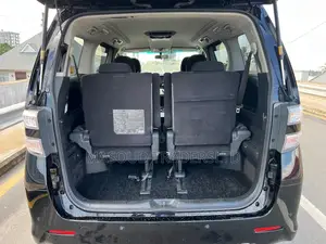 Toyota Vellfire 2011 Black