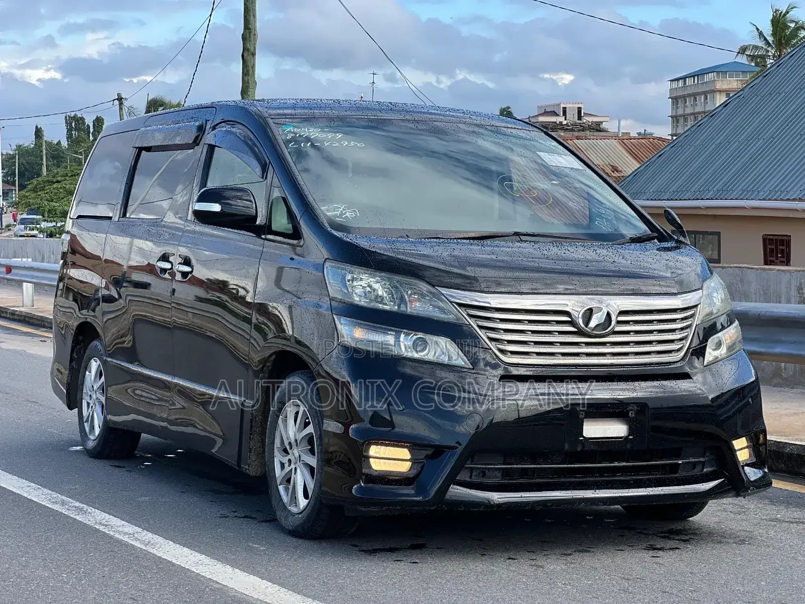 Toyota Vellfire 2011 Black