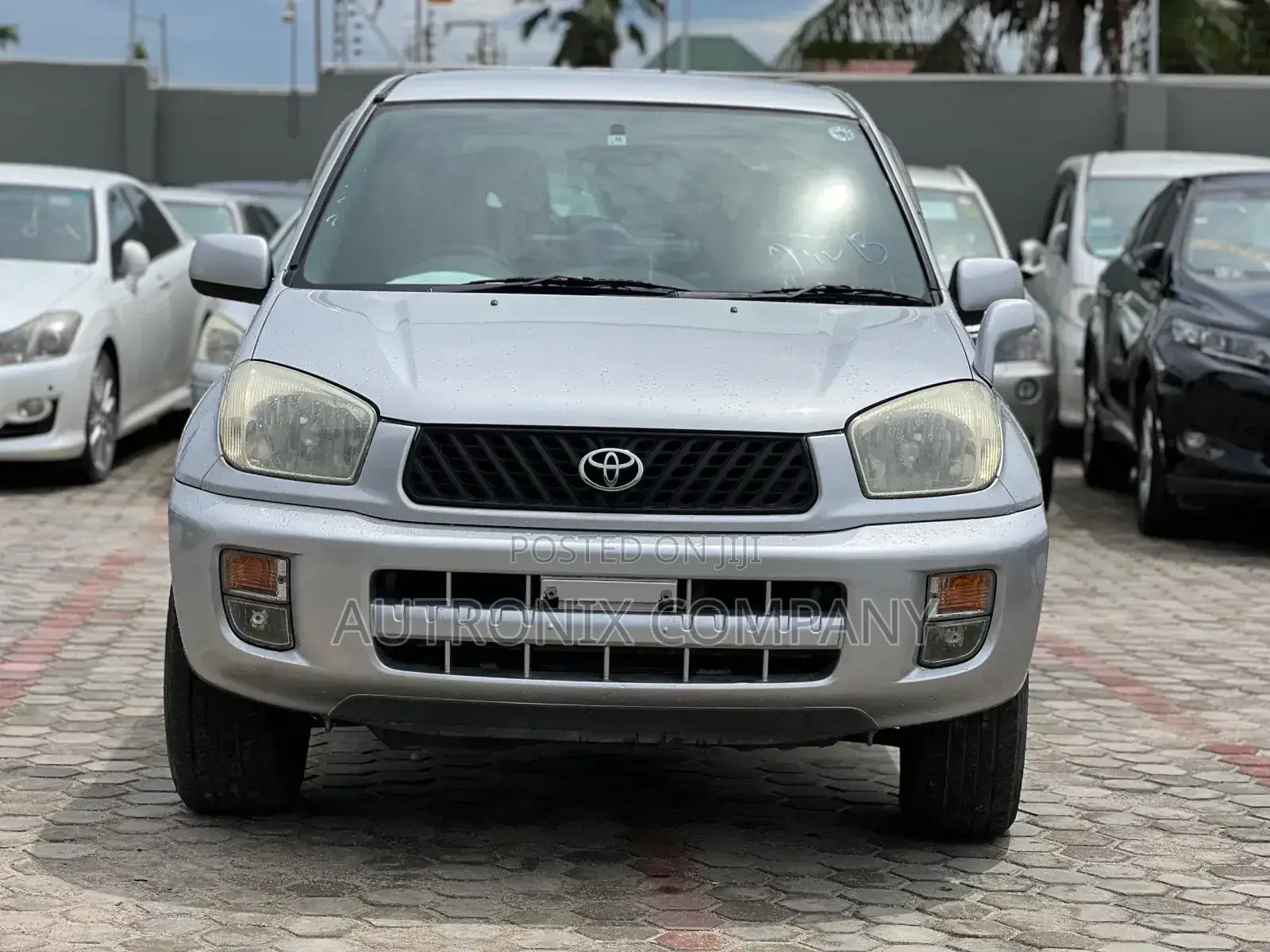 Toyota RAV4 Base FWD 2001 Silver