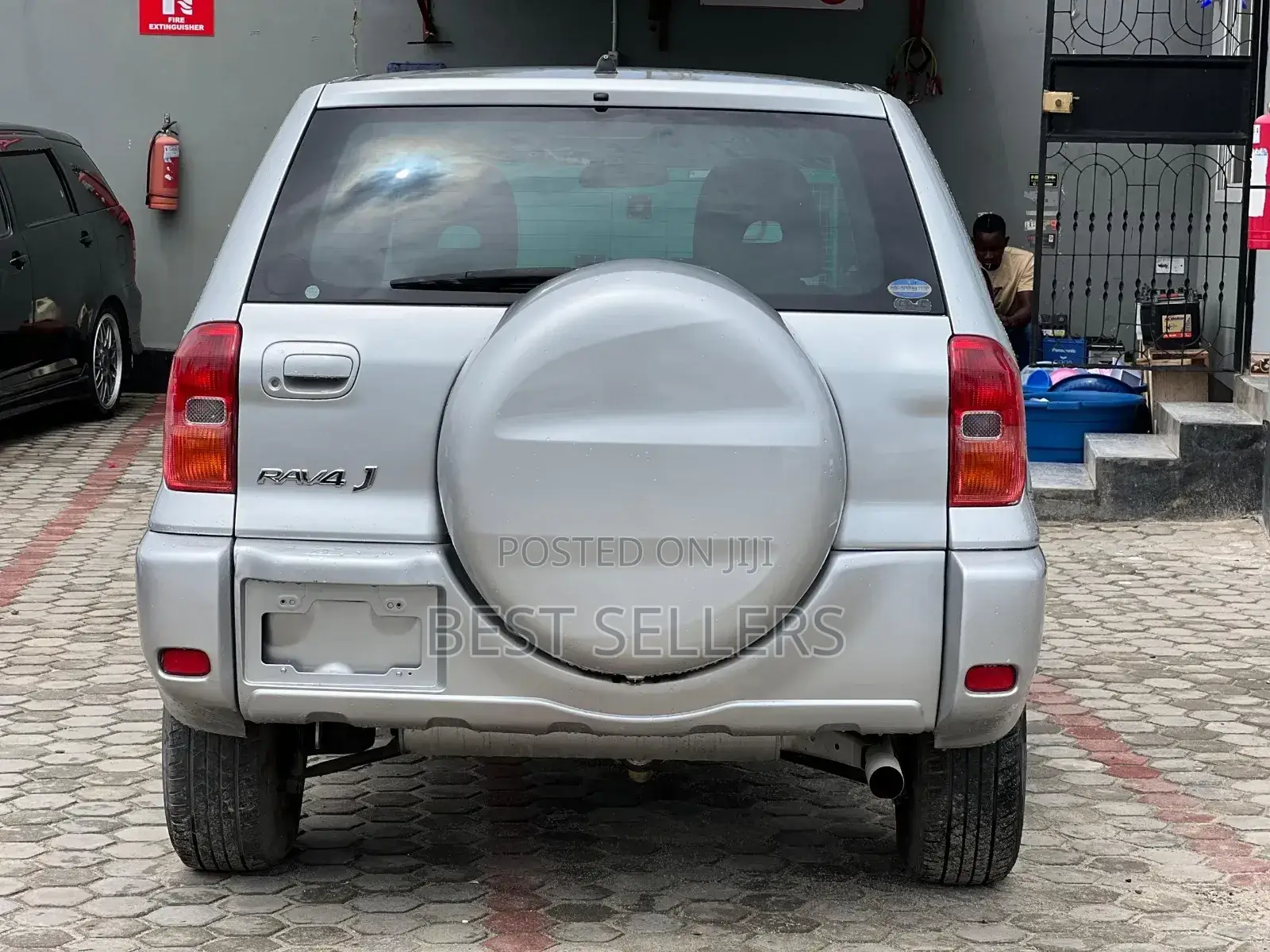 Toyota RAV4 Base FWD 2001 Silver
