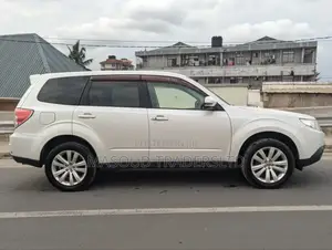 Subaru Forester 2.5X Limited 2010 White