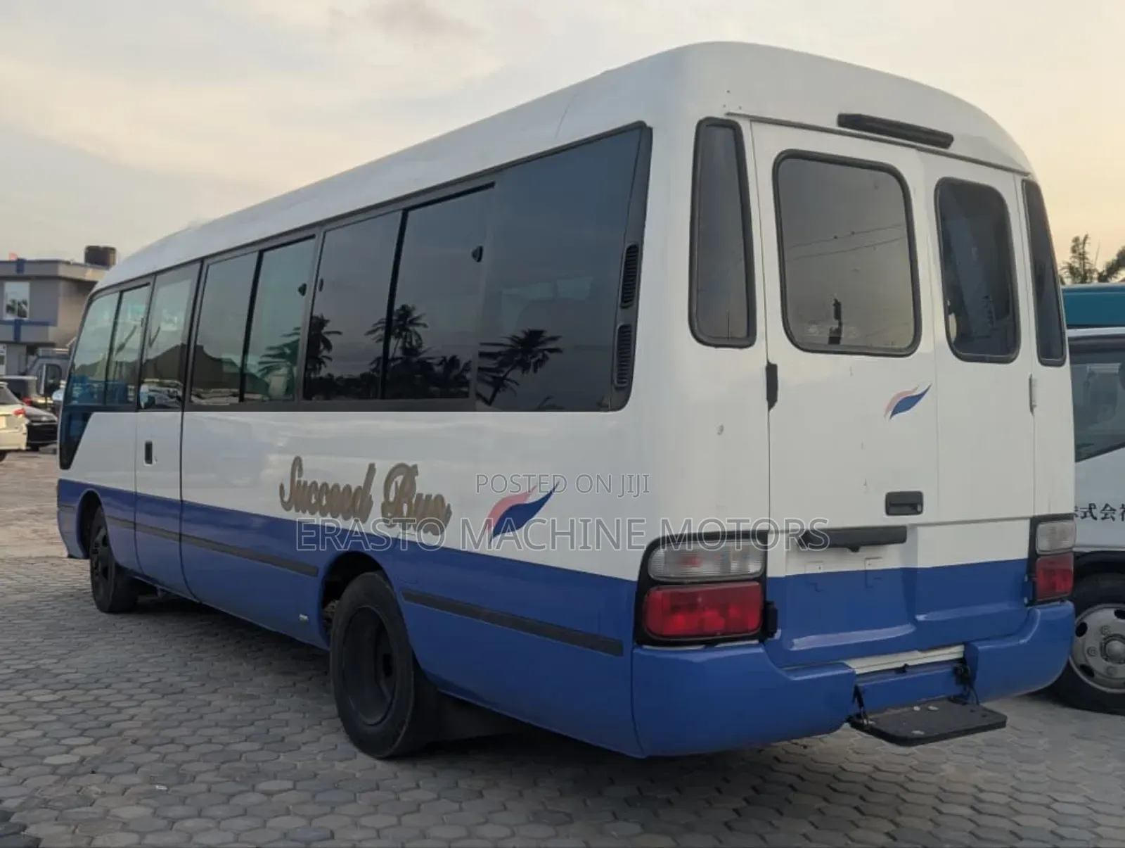 Toyota Coaster 2004 White