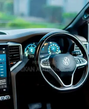 Volkswagen Amarok 2023 Gray