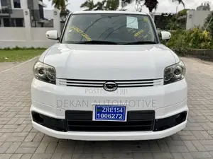 Toyota Corolla Rumion Hatchback 1.5 FWD 2009 White