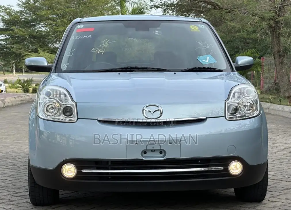 Mazda Verisa 2009 Blue