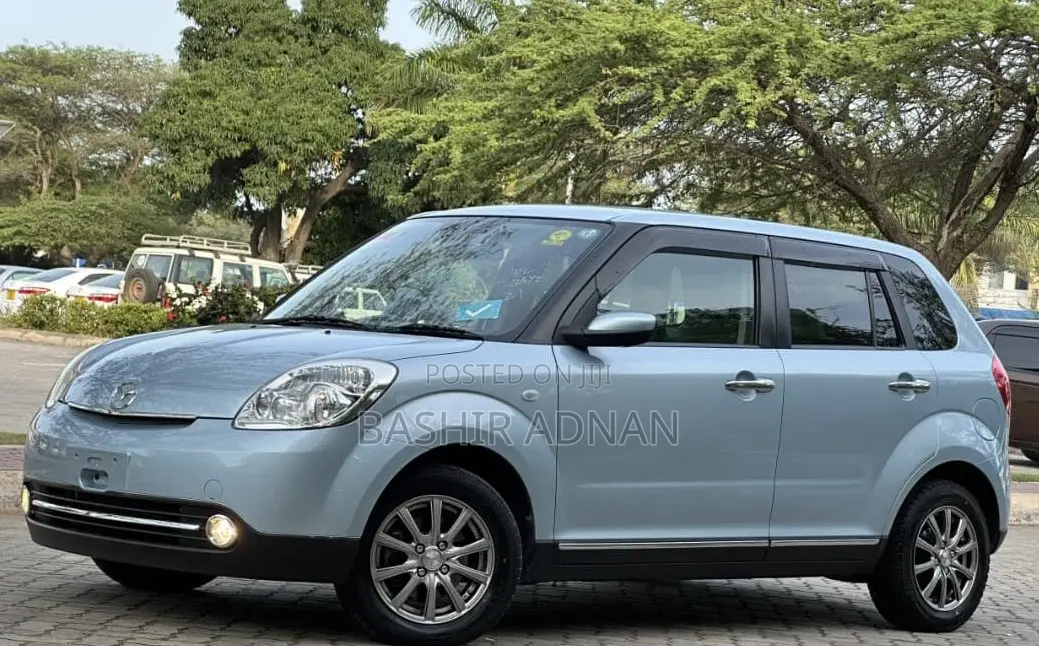 Mazda Verisa 2009 Blue