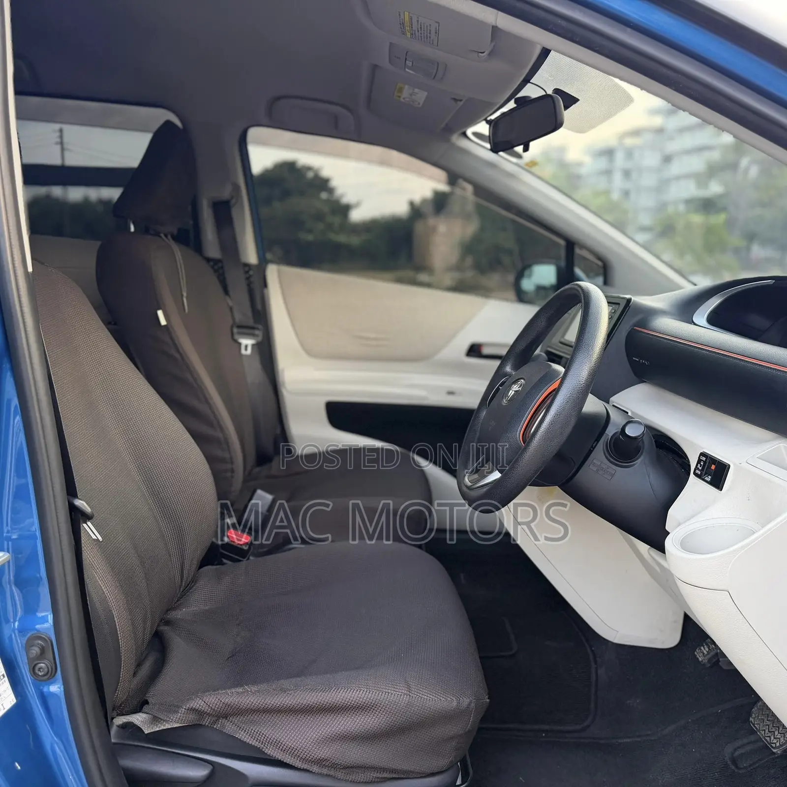Toyota Sienta 1.5 FWD 2015 Blue