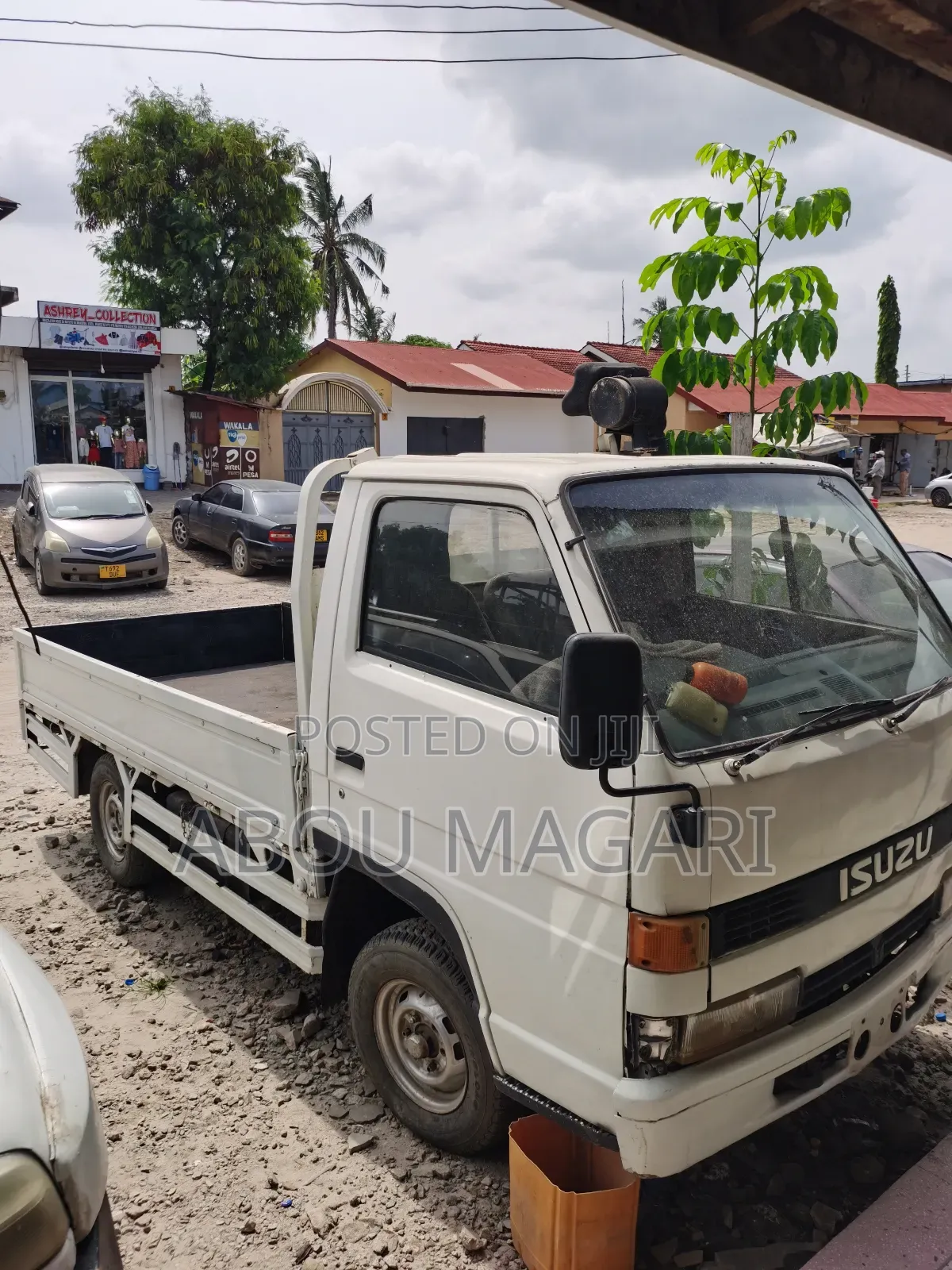 Isuzu Isuzu Elf