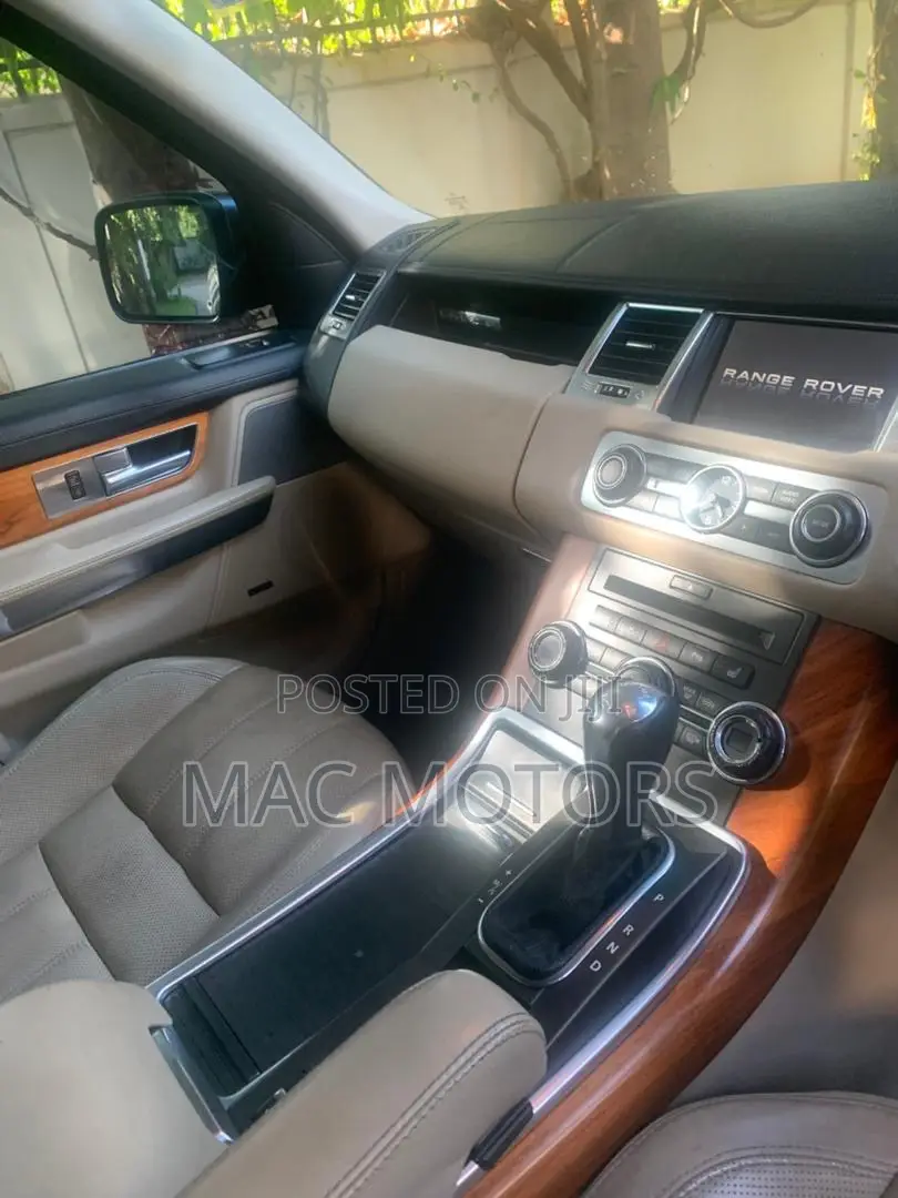 Land Rover Range Rover Sport 2009 Gray