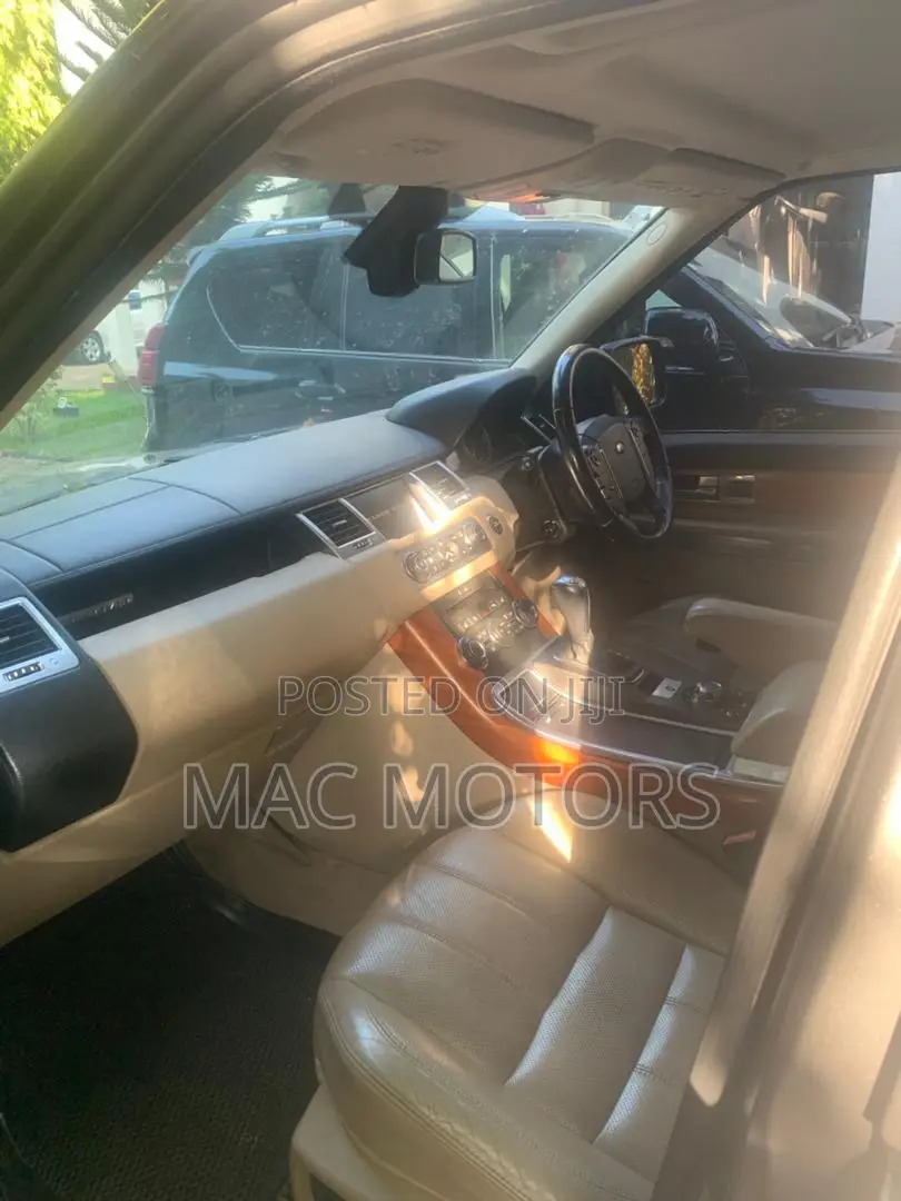 Land Rover Range Rover Sport 2009 Gray