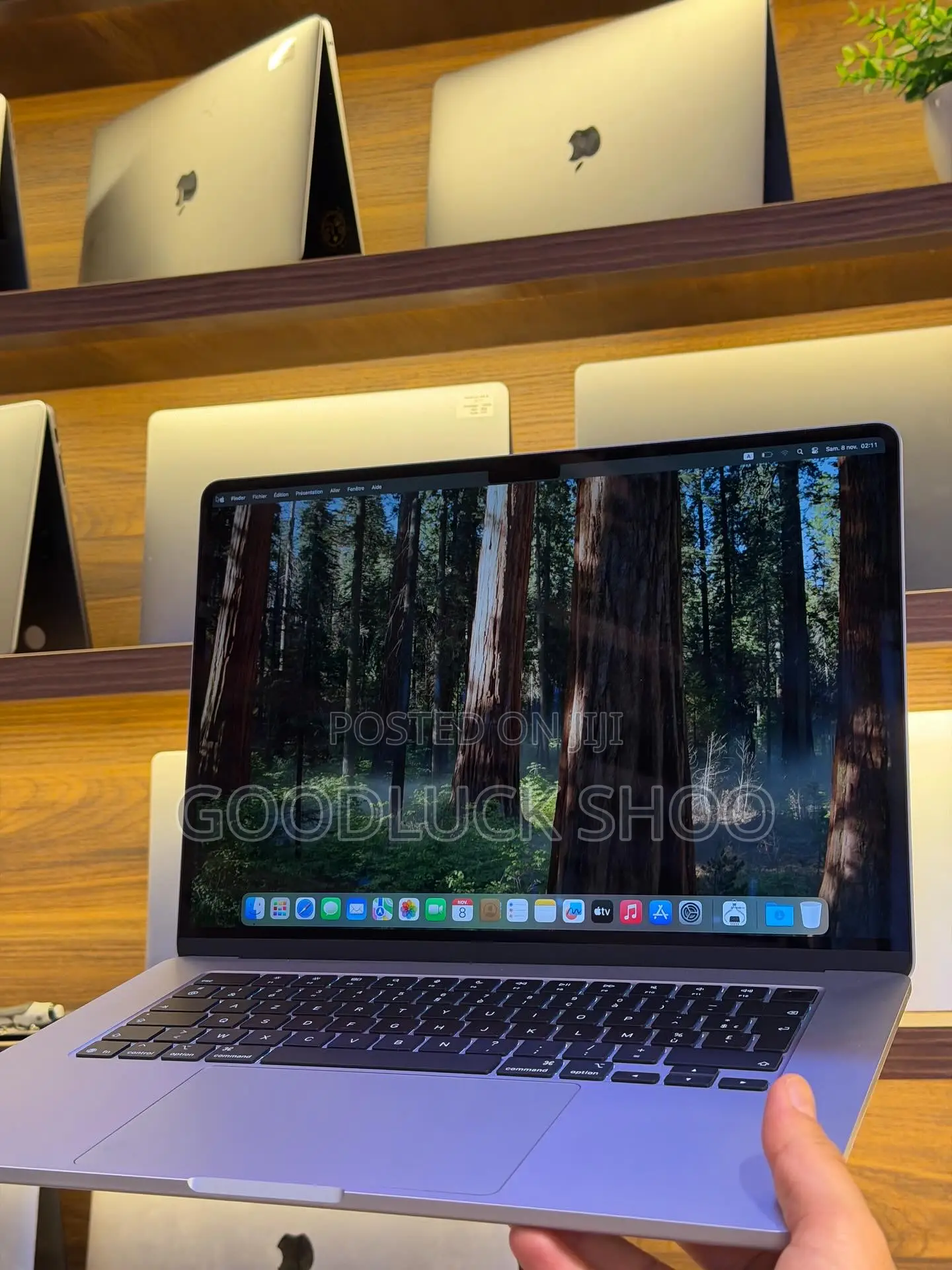 New Laptop Apple MacBook Air 2025 M4 15-Inch 24GB Apple M4 SSD 512GB