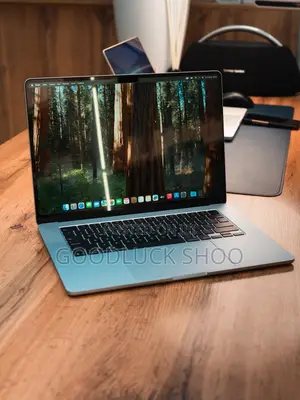 New Laptop Apple MacBook Air 2025 M4 15-Inch 24GB Apple M4 SSD 512GB